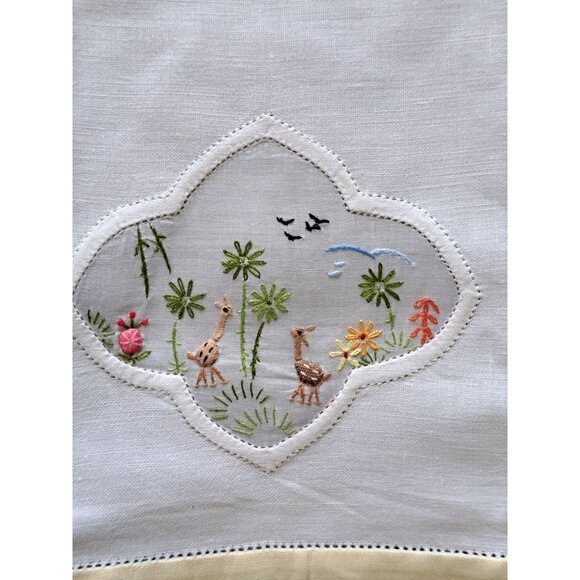 Vintage Other - Vtg Hand-Embroidered Cotton Decorative Napkin Pastel Animal Design NEW Collect